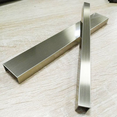 Bom preço A guarnição de aço inoxidável de Champagne Gold PVD descasca 200cm a 400cm on-line