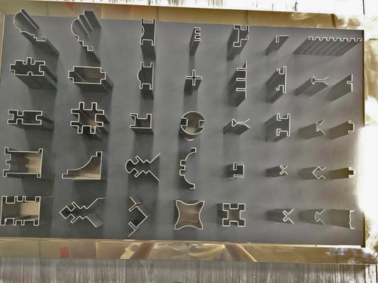 Bom preço tiras de guarnição 2.0mm de aço inoxidável Polyshaped de 0.8mm PVD que reveste Rose Gold Black Silver Brushed on-line