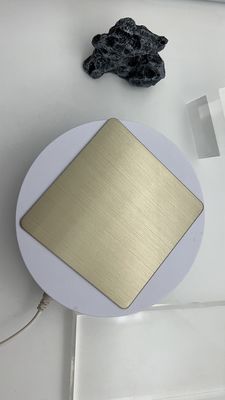 Bom preço Cadeira de aço inoxidável Cadeira de roupas de metal Cadeiras de metal Ficha de unhas de aço inoxidável on-line