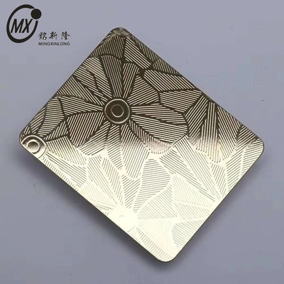 Gravação 304 Metal Aço PVD revestido Quadrilateral Padrões Diferentes divisor de aço inoxidável 4 * 10FT