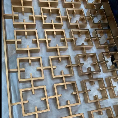 Bom preço Design oco divisória de sala de estar de aço inoxidável Parede de fundo Projeto de decoração de hotel on-line