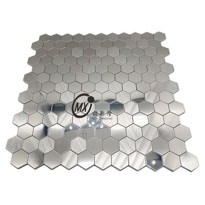 Bom preço Mosaico de Aço Inoxidável Polido Hexagonal Prateado Quadrado Impermeável à Prova de Óleo Para Decoração de Parede de Banheiro on-line