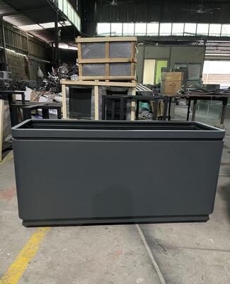 Bom preço Plantação de aço inoxidável personalizada minimalista moderna para uso interno / externo on-line