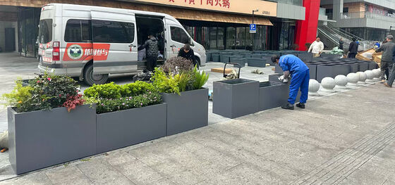 Bom preço Jardineira Personalizada em Aço Inoxidável com Sistema de Irrigação on-line