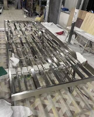 Bom preço Divisor de quarto de aço inoxidável com acabamento preto on-line